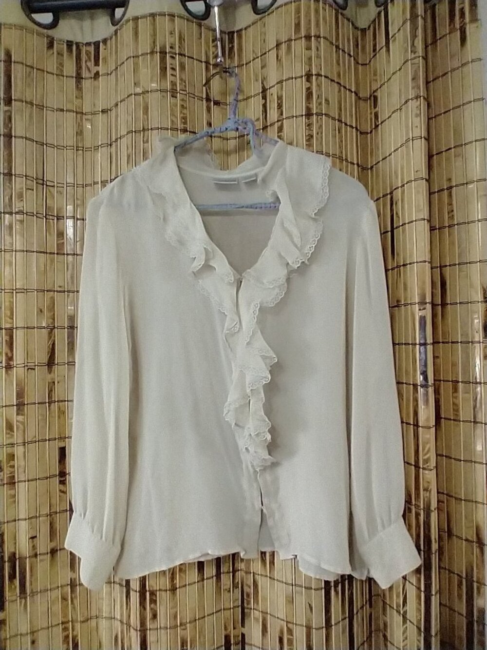 Chico's White Long-Sleeve Blouse Chico's Size 2 (Medium/Large)